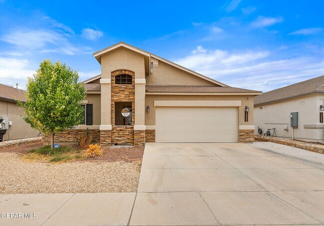 Primary Photo - 13925 Lago Vista Ave