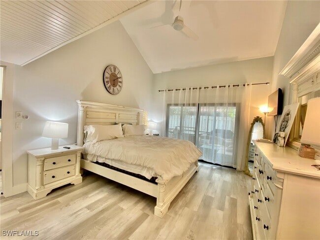 Building Photo - 871 Meadowland Dr