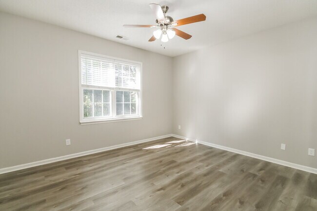 Building Photo - 14928 Jerpoint Abby Dr