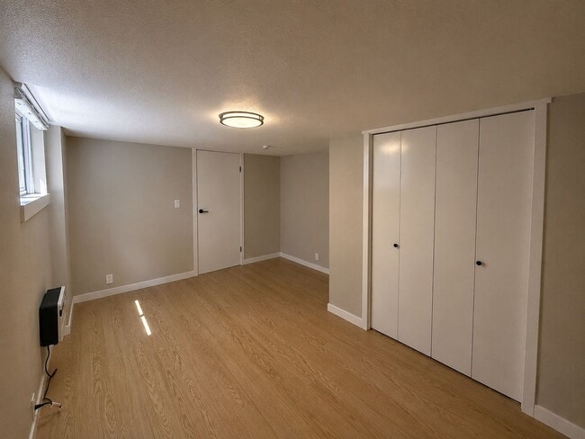 Building Photo - Fully Remodeled Ballard 5 Bed/2 Bath Home w/ A/C!