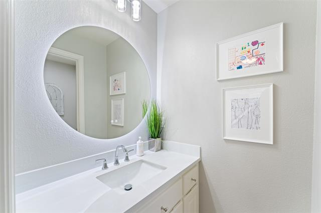 Building Photo - 3312 Westover Dr