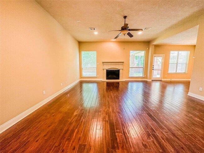 Building Photo - 135 E Canyon Wren Cir
