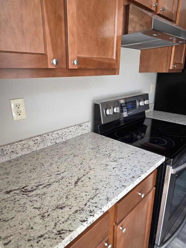 Building Photo - 3BR Townhome in Riverside Neighborhood of Belcamp!
