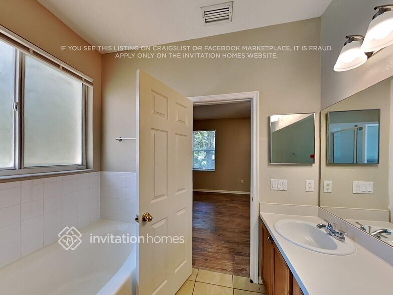 Building Photo - 7412 Hunters Greene Cir