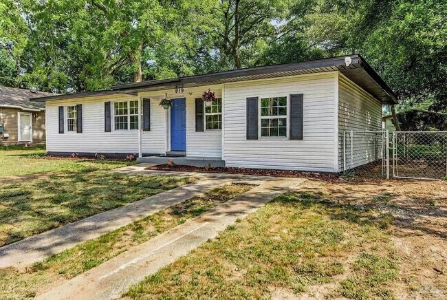 Building Photo - 919 Clearview Ave