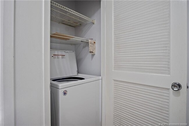 Building Photo - 6531 SE Federal Hwy