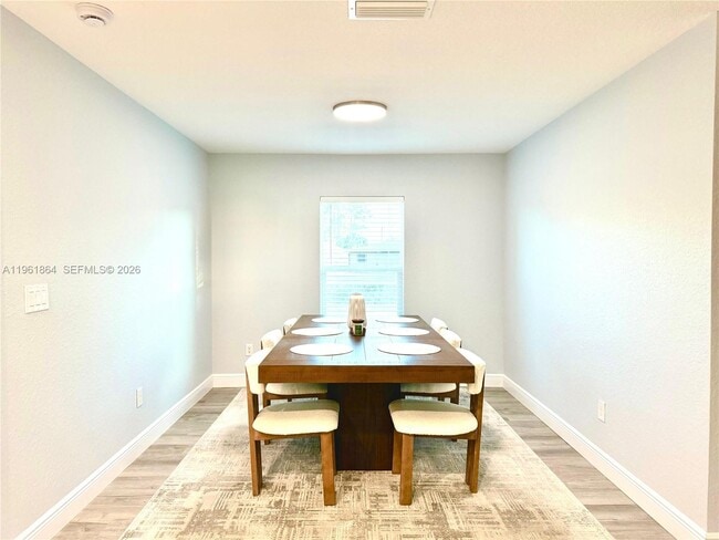 Building Photo - 274 Tindal St