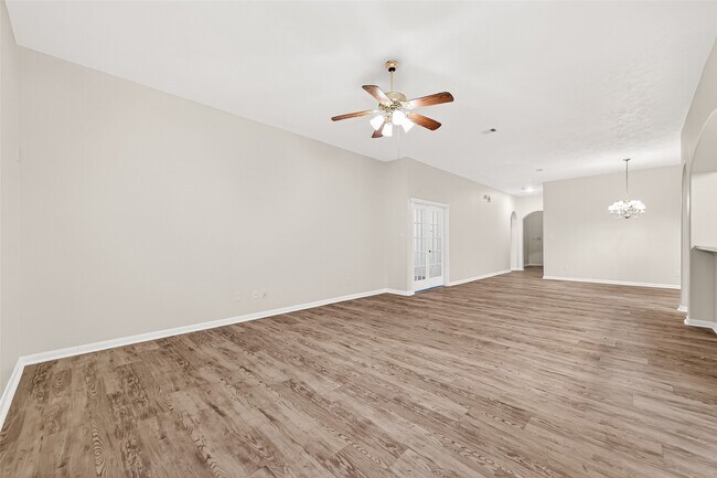 Building Photo - 13006 Rose Landing Dr