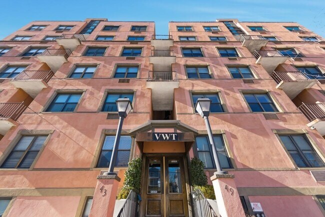 Building Photo - 43-49-49 Van Wagenen Ave