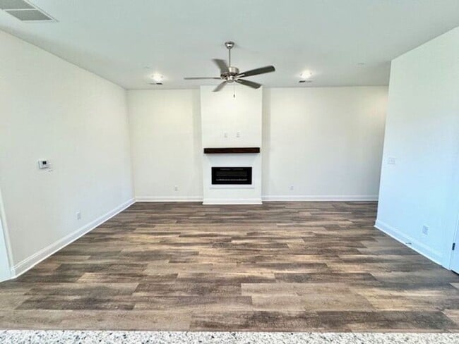 Building Photo - OPEN HOUSE! Saturday, August 2, 2025. Now ...