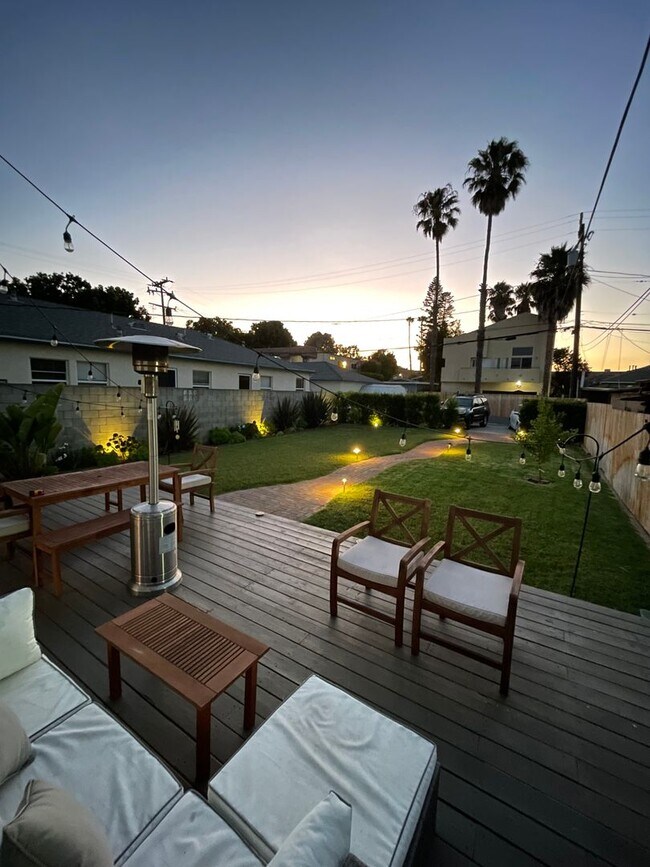 Building Photo - Santa Monica House with Huge Yard on Walking Street Blocks to Beach
