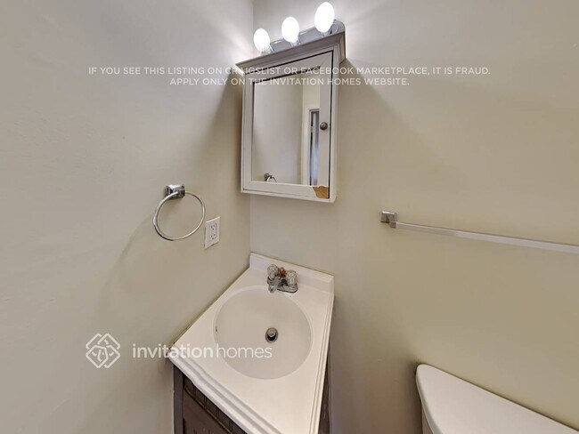 Building Photo - 5905 Sumter Dr