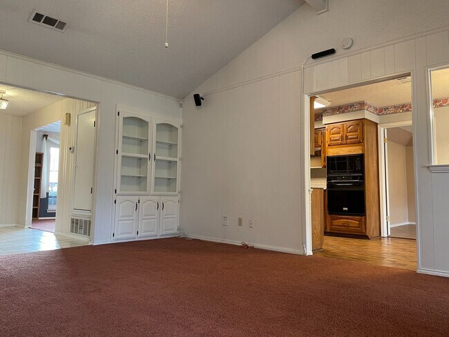 Building Photo - 3/2/2 Grapevine-Colleyville ISD