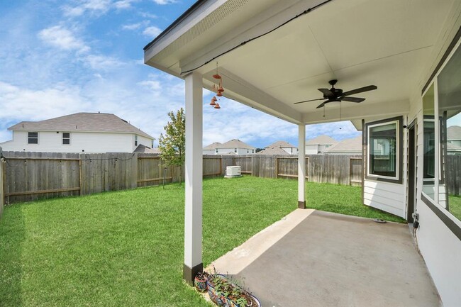 Building Photo - 2473 Carp Dr
