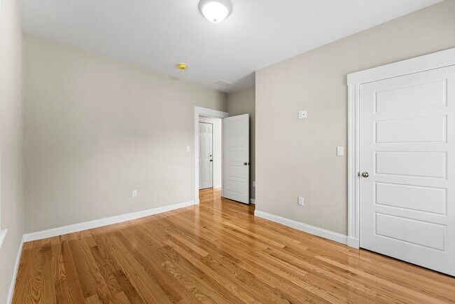 Building Photo - 42 Almont St