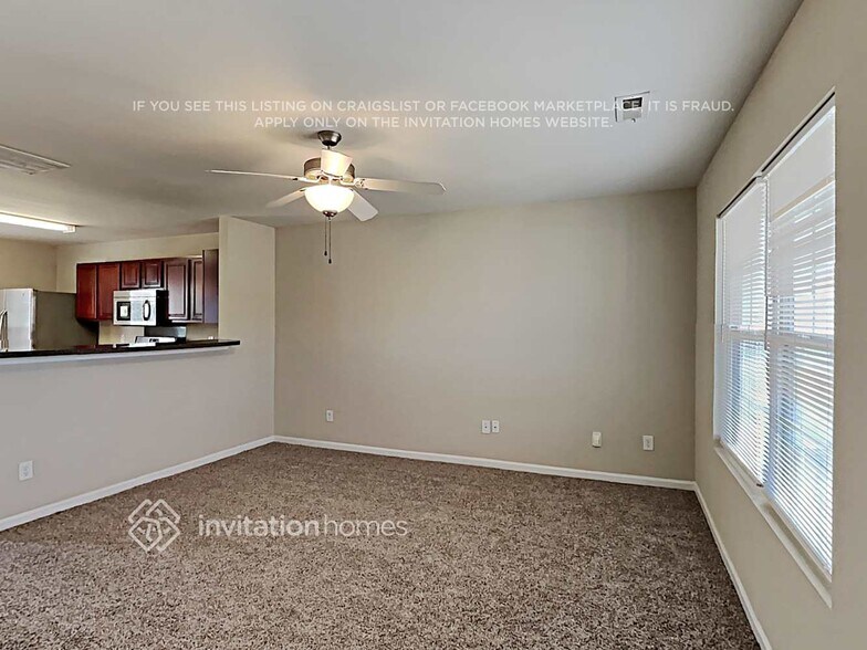Building Photo - 1330 Cadre Cir