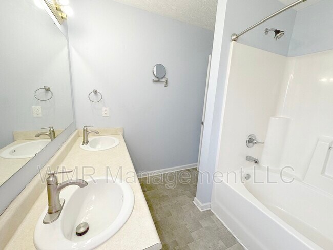 Building Photo - 223 Woodland Dr