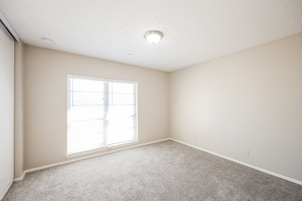 Building Photo - 7601 Tarrasa