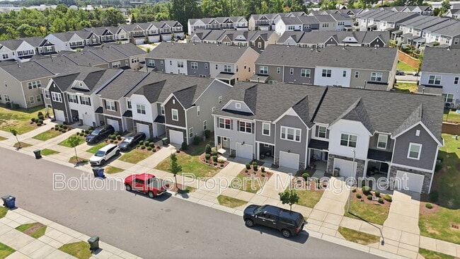Building Photo - 6331 Andante Ave