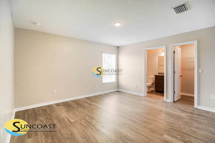 Building Photo - 2836 SW 161st Loop