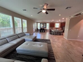 Building Photo - 12425 Calibri Ln