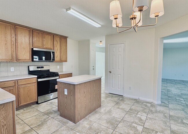 Building Photo - 5906 Llano Creek Dr