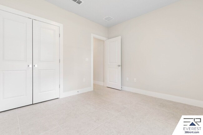 Building Photo - 58 Buttermill Dr