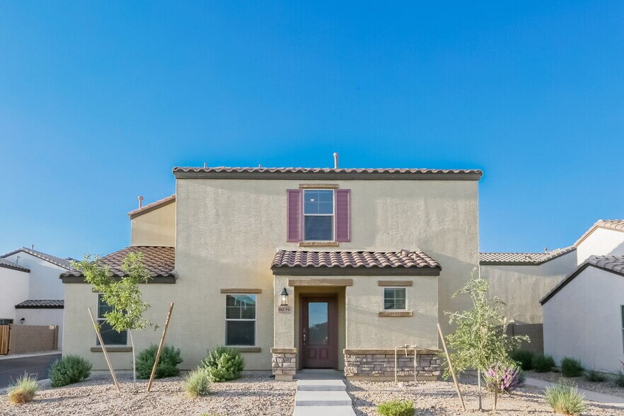 Primary Photo - 8039 W Agora Ln