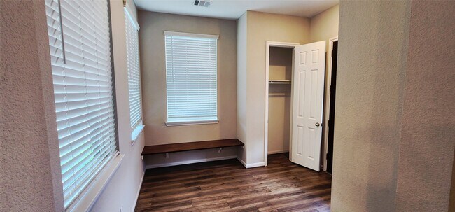 Building Photo - 9523 Caddo Ridge Ln