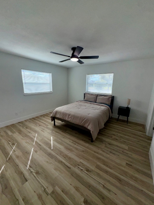 Building Photo - 1001 S Dollins Ave