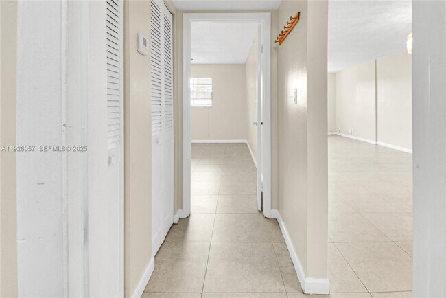 Building Photo - 6505 Winfield Blvd