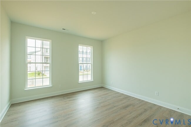 Building Photo - 15225 Dunton Ave