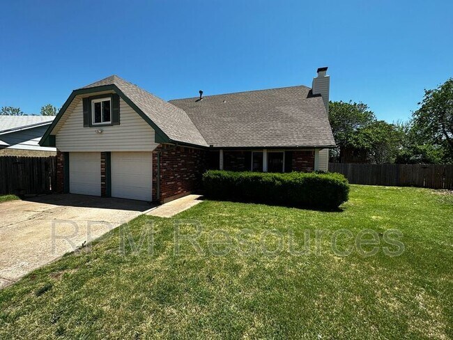 Primary Photo - 1000 Juno Cir