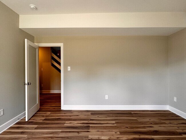 Building Photo - Private Farm Home in North Garden - Enjoy Fantastic Views - Main Level Primary Suite!