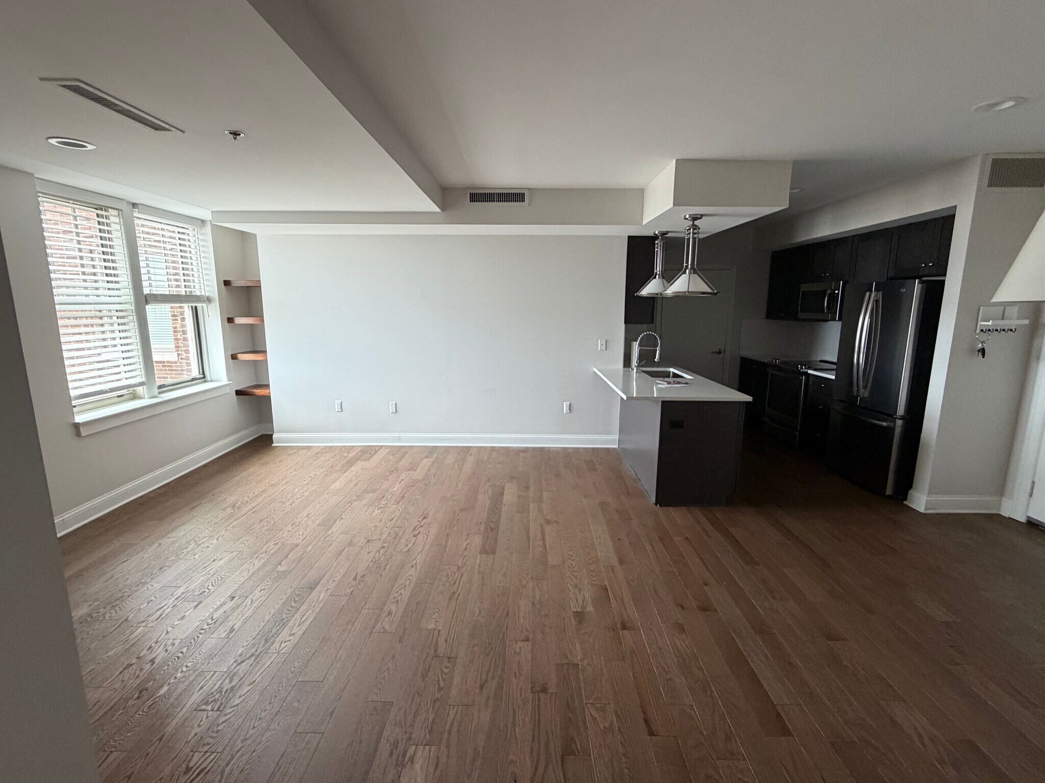 Building Photo - 525 W Lafayette Blvd