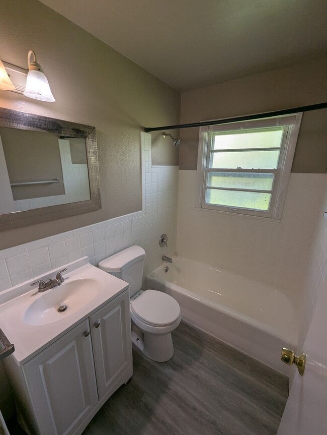 Building Photo - Welcome Home to 9312 Nelan!