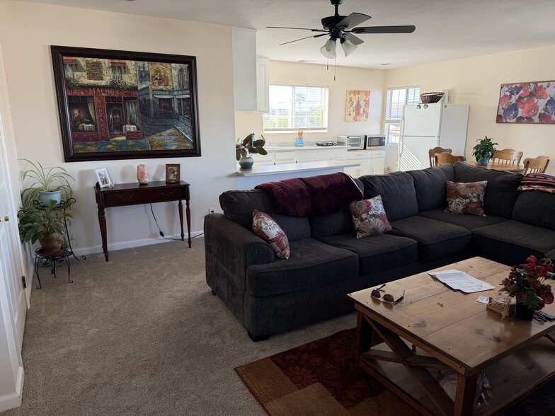 Living Room - 14902 Eastwood Ave