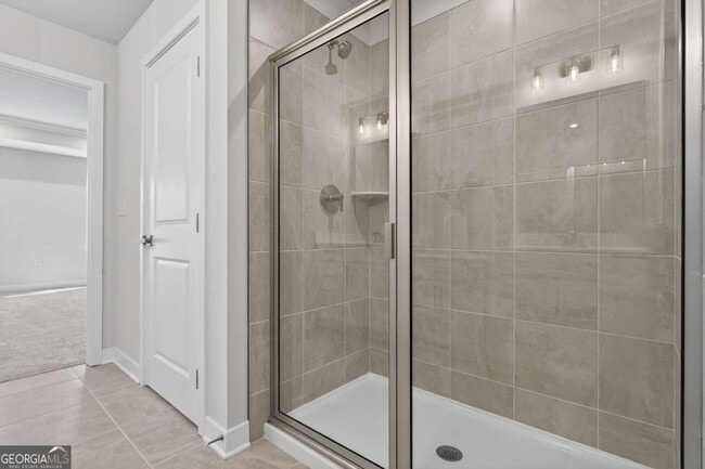 Building Photo - 325 Enchanted Ct
