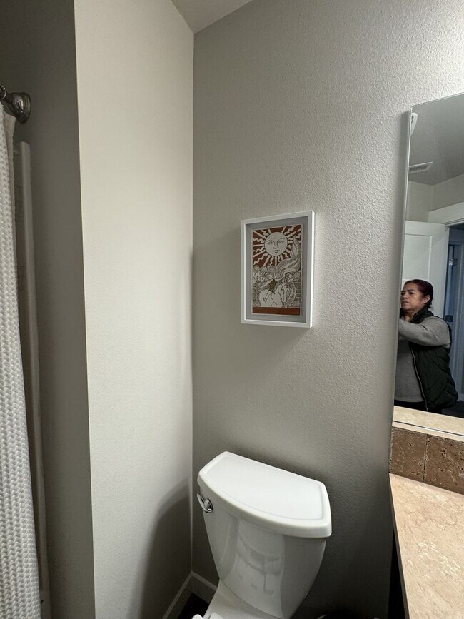 Building Photo - Furnished Hermiston Rental