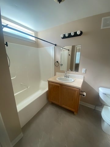 Building Photo - 712 Oakmont Rd