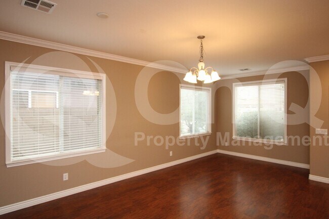 Building Photo - 2920 W Angel Way
