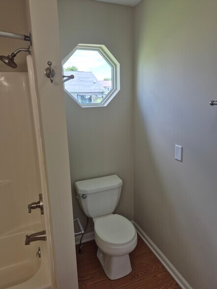 Building Photo - 3333 Trafalgar Ct