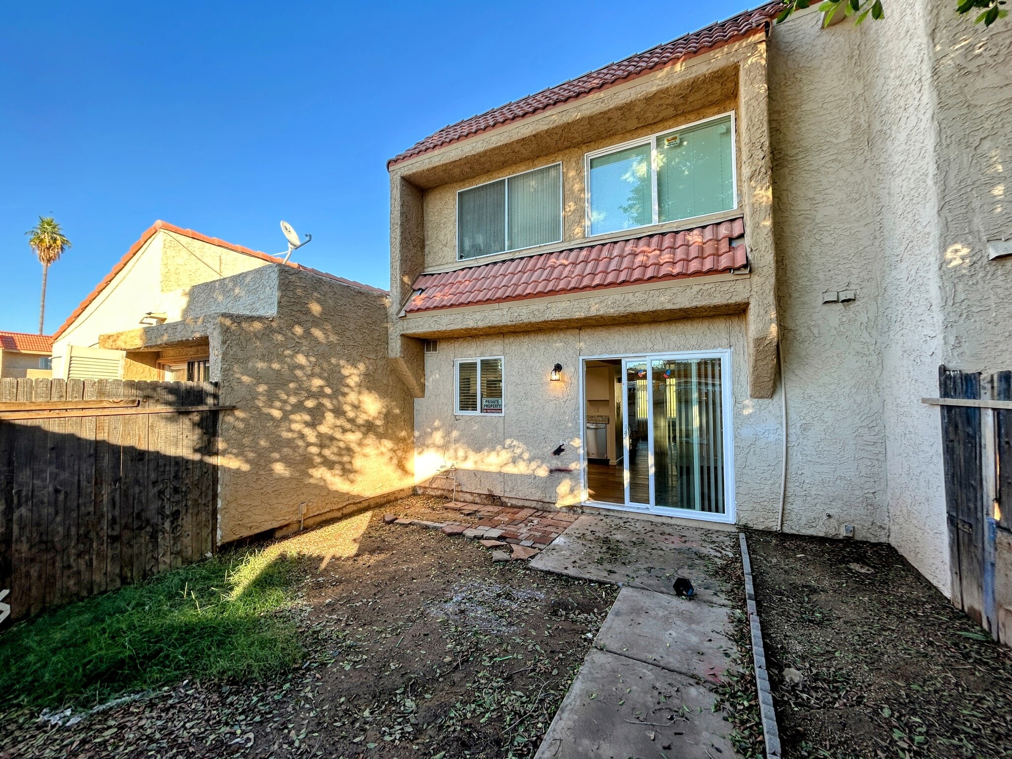 Building Photo - 4740 W Rose Ln