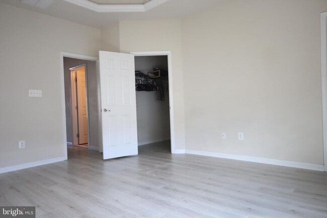 Building Photo - 780 Cherry Bark Lane