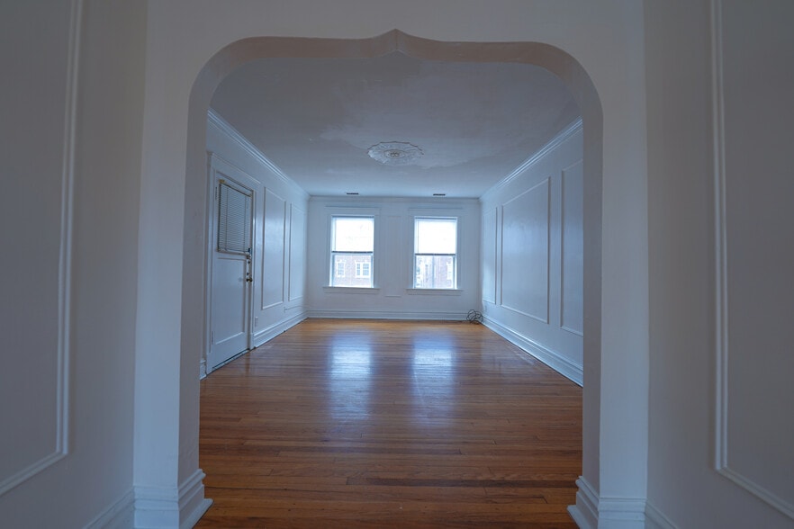 Building Photo - 724 Heman Ave