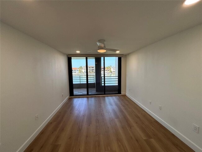 Building Photo - 6260 Kipps Colony Ct S