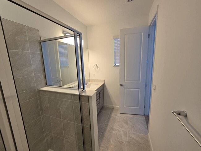 Building Photo - 2880 SE Federal Hwy