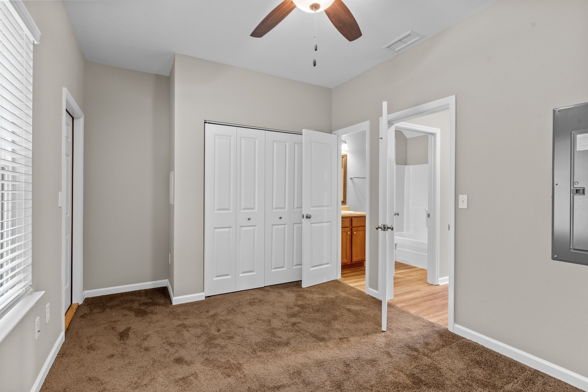 Building Photo - 2217 Del Carmel Way