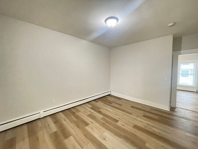 Building Photo - 51 Pennacook St