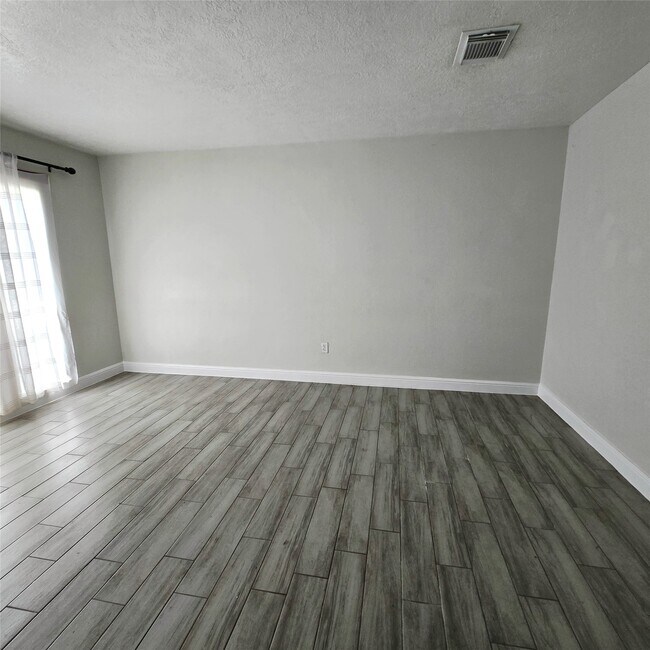 Building Photo - 11306 Montverde Ln